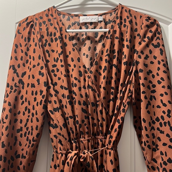 Petal & Pup Size 4 Midi Cheetah print dress worn only a few times - Picture 2 of 8
